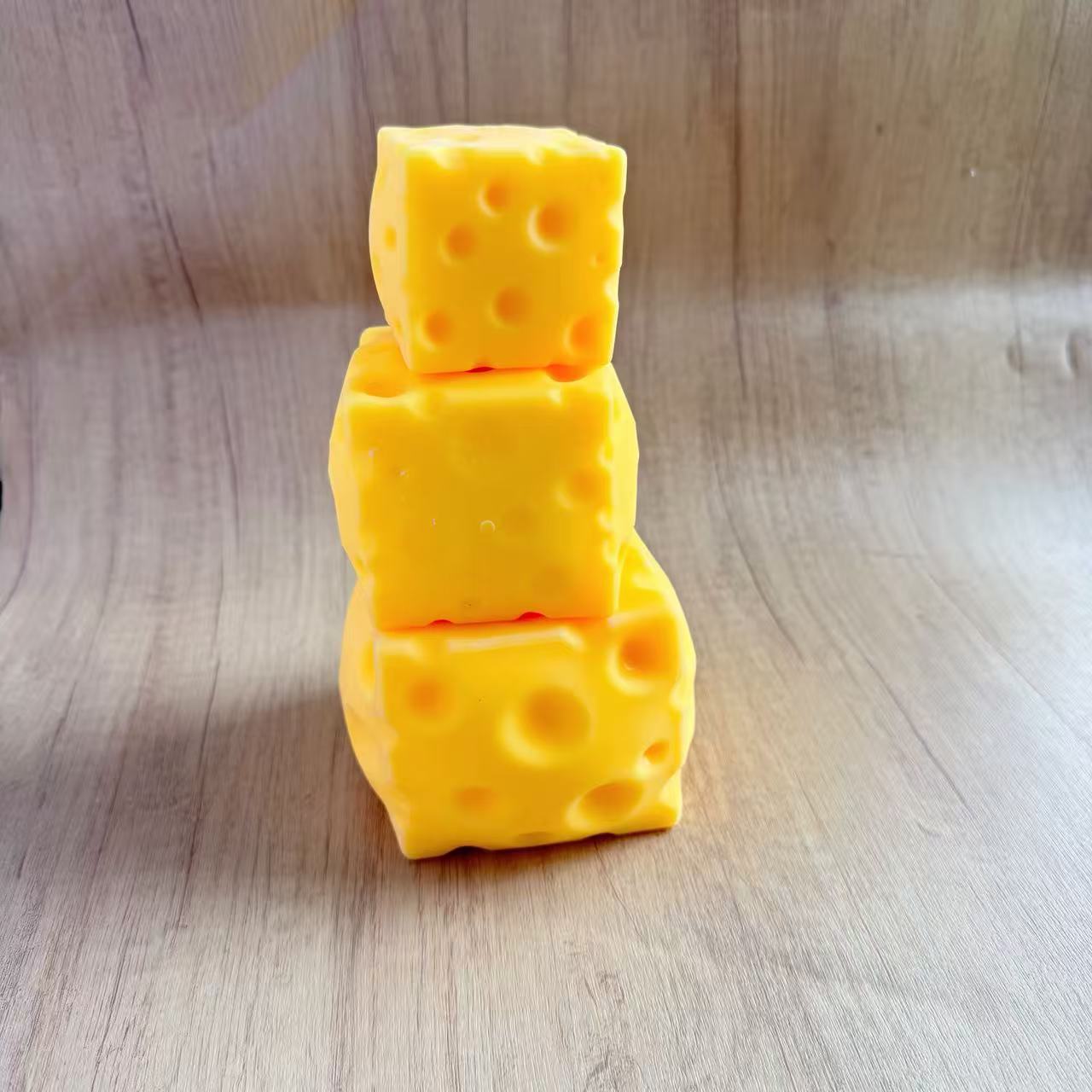 Large Squeeze Cheese Pinch Squ - Baby Food Toy recension och pris